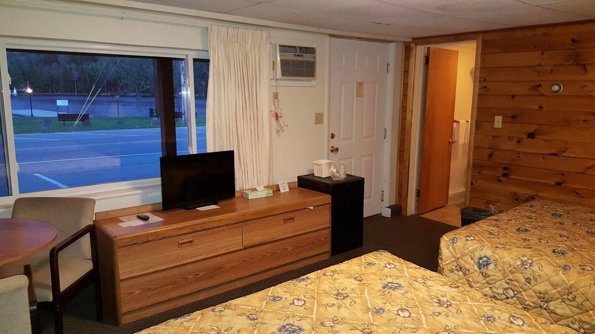 Clark'S Beach Motel Old Forge Exterior foto